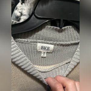 BKE long loose arms sweater euc